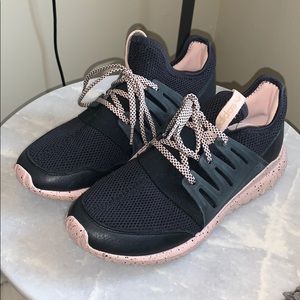 Adidas women’s shoes